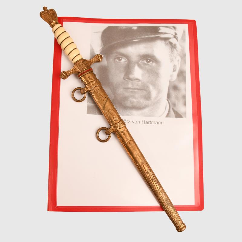 GERMAN WWII SUBMARINE CAPTAIN’S NAVAL OFFICERS DAGGER.