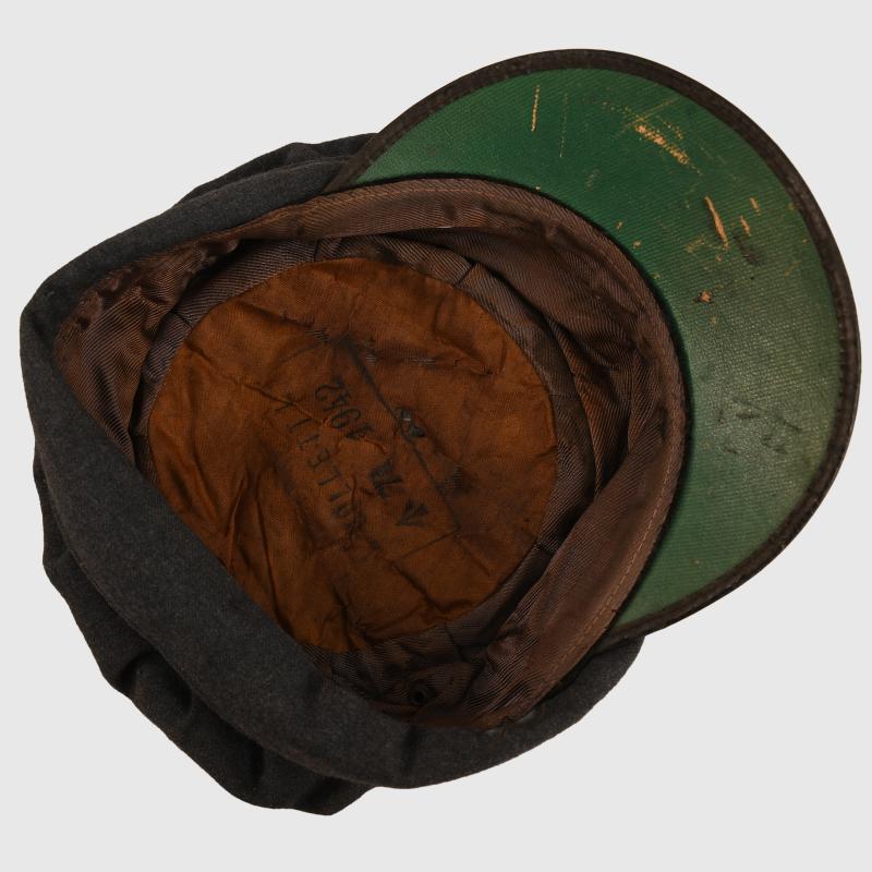 BRITISH WWII WOMAN’S ROYAL AIR FORCE CAP.