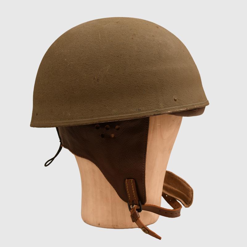 BRITISH WWII DISPATCH RIDERS 1942 DATED MINT CONDITION HELMET.