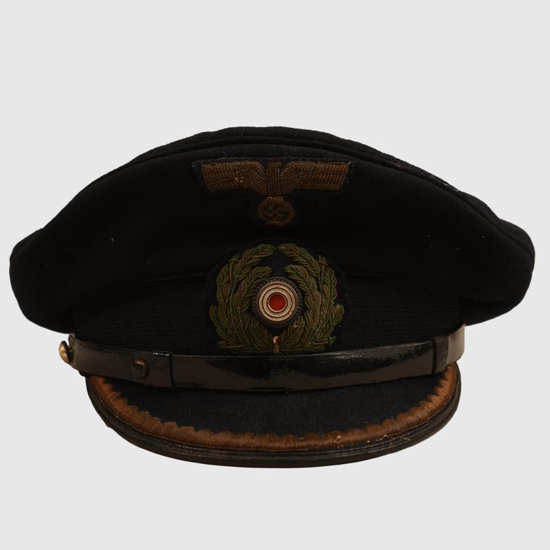 GERMAN WWII KRIEGSMARINE JUNIOR OFFICERS VISOR CAP.