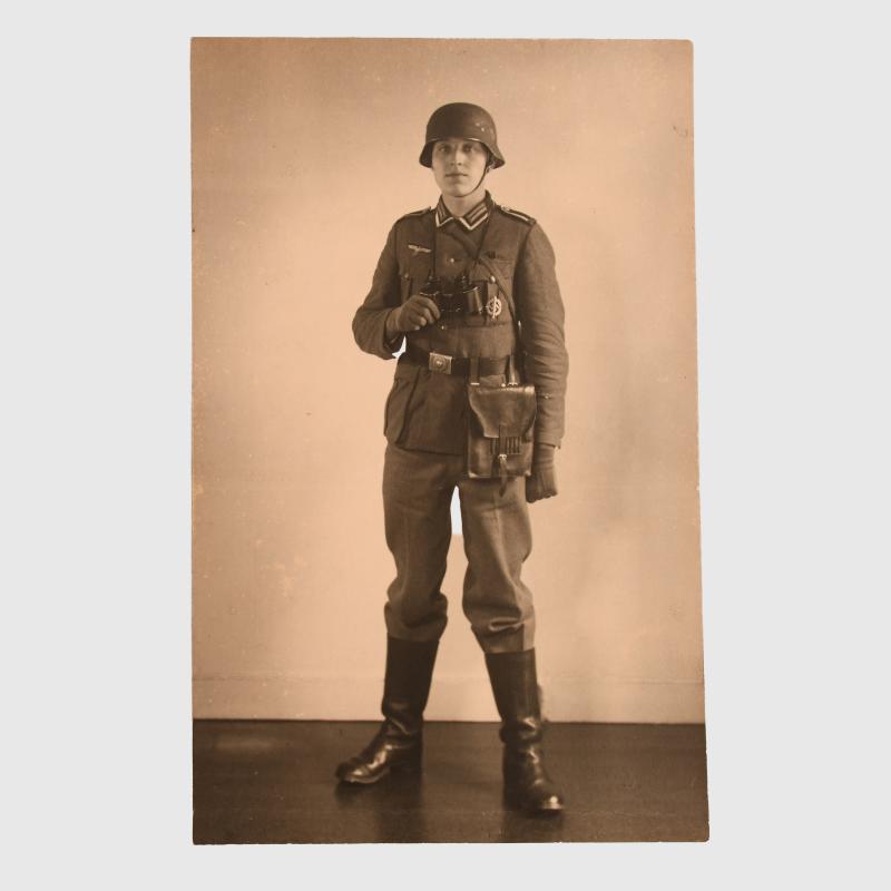 GERMAN WWII ARMY NCO STUDIO PHOTOGRAPH.