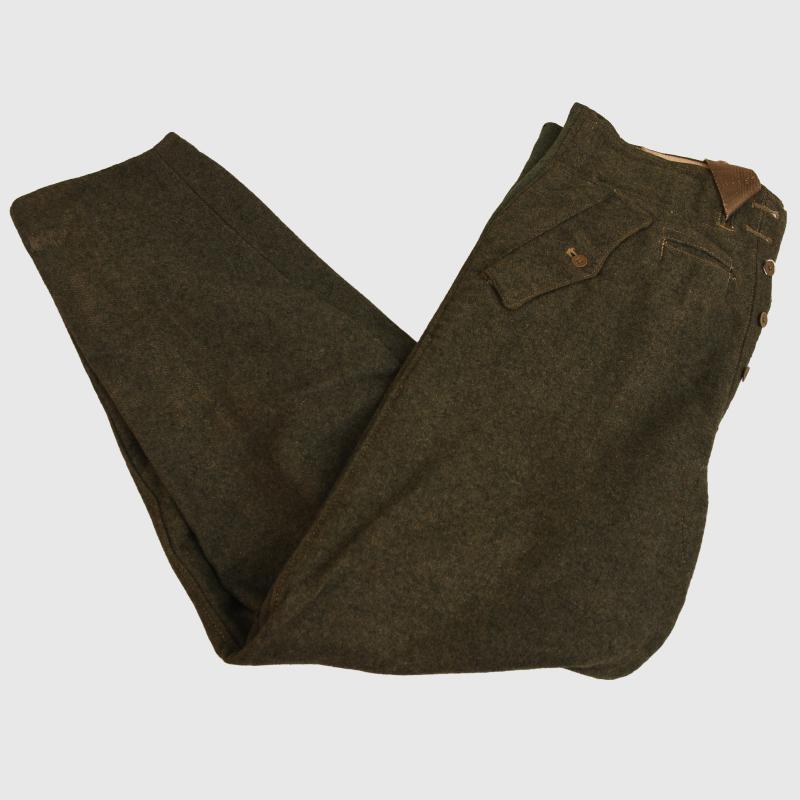 GERMAN WWII ASSAULT GUN TROUSERS.
