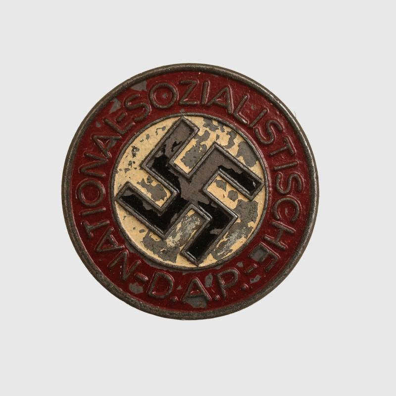 GERMAN WWII NSDAP LATE WAR PARTY PIN.