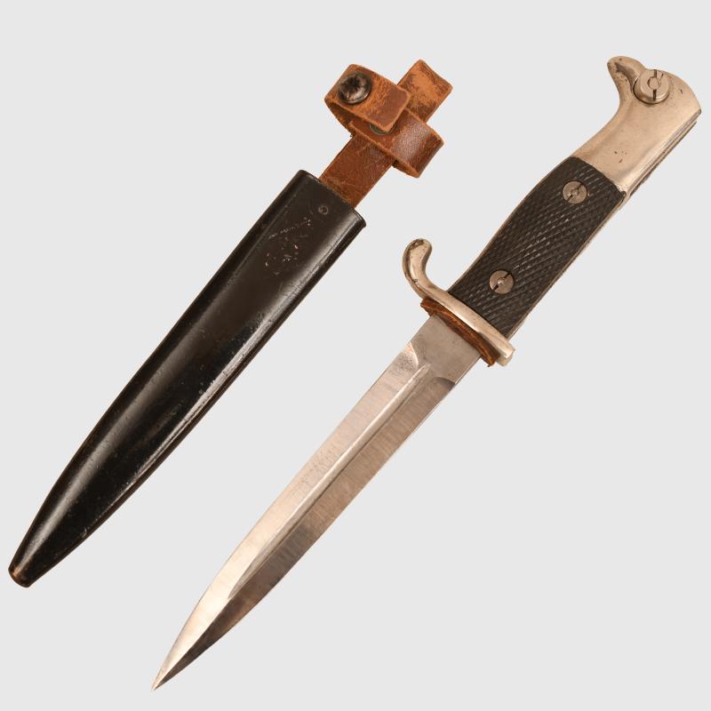 GERMAN WWI EAGLE HEADED BAYONET FIXING COMBAT KNIFE.