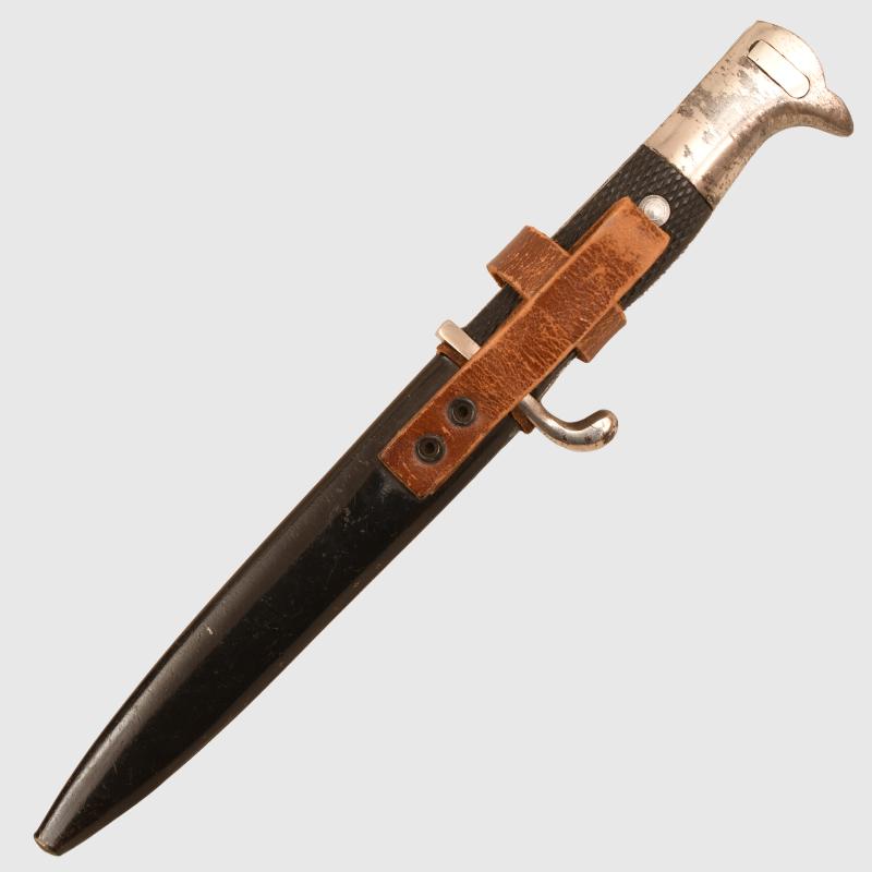 GERMAN WWI EAGLE HEADED BAYONET FIXING COMBAT KNIFE.