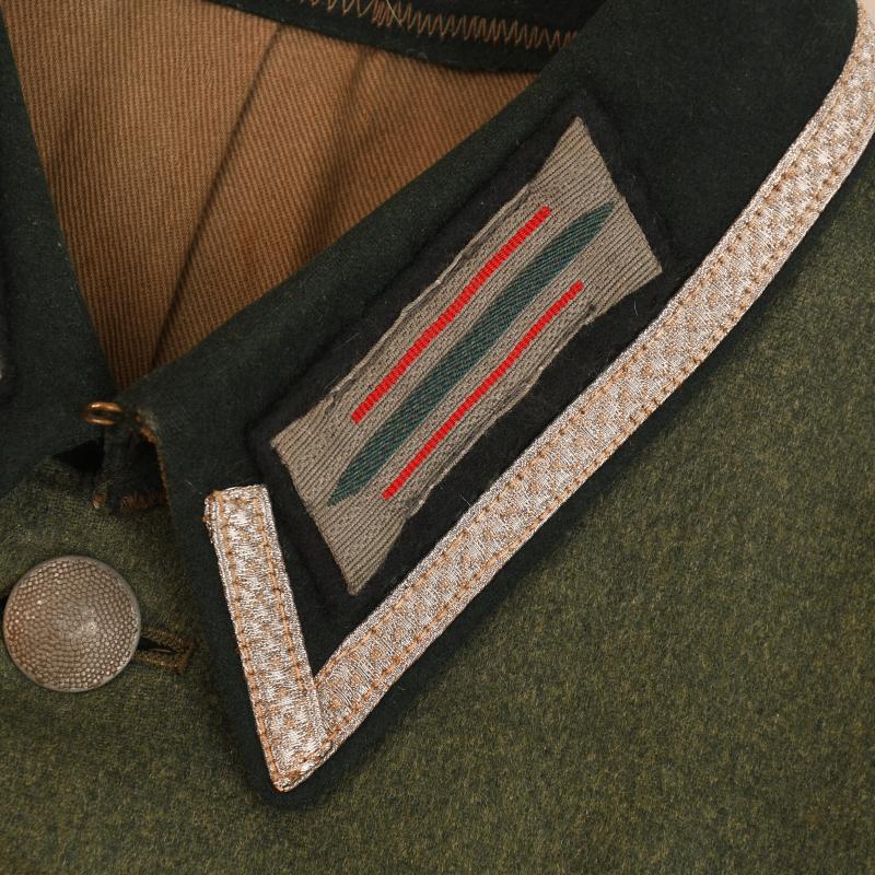 GERMAN WWII ARMY ARTILLERY NCO’S PARADE TUNIC.