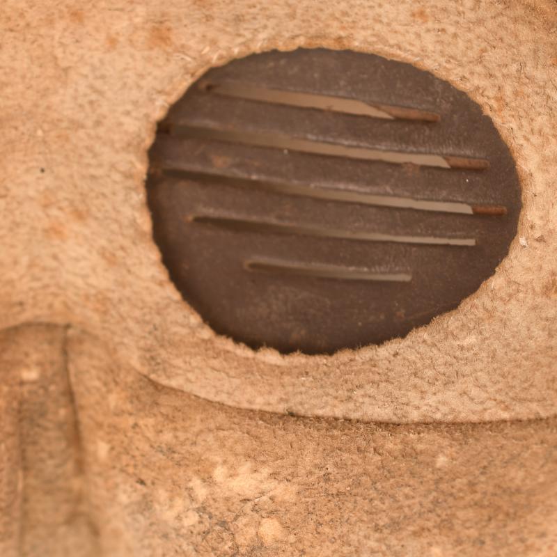 BRITISH WWI TANK CREW PROTECTIVE FACE MASK.