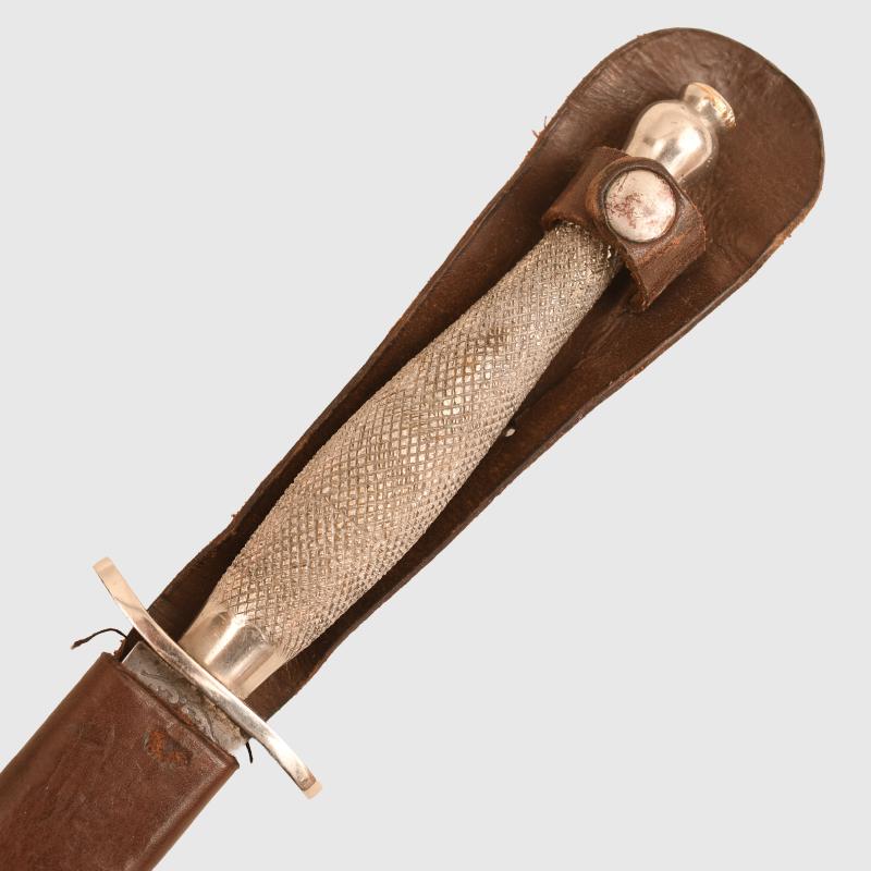 BRITISH WWII 1ST PATTERN FAIRBAIRN SYKES KNIFE, VIRTUALLY MINT.