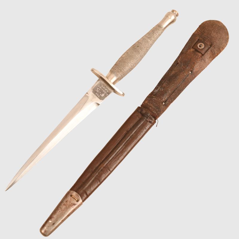 BRITISH WWII 1ST PATTERN FAIRBAIRN SYKES KNIFE.