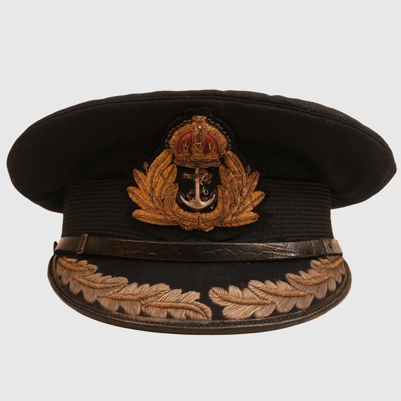 BRITISH WWII ROYAL NAVAL CAPTAIN AND ABOVE VISOR CAP.