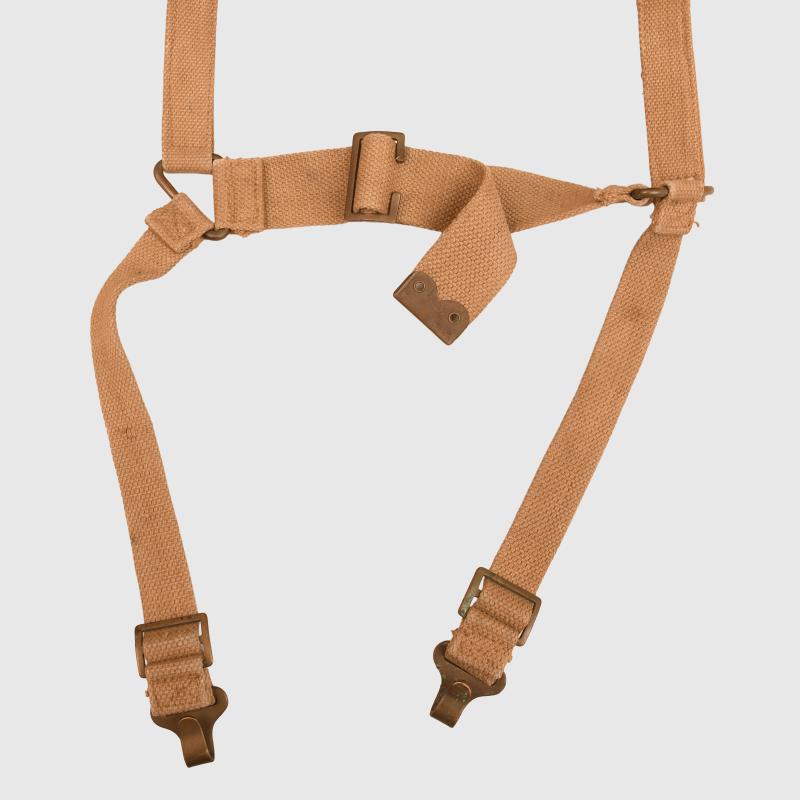 BRITISH WWII SOUP CONTAINER WITH RARE WEBBING CARRIER.