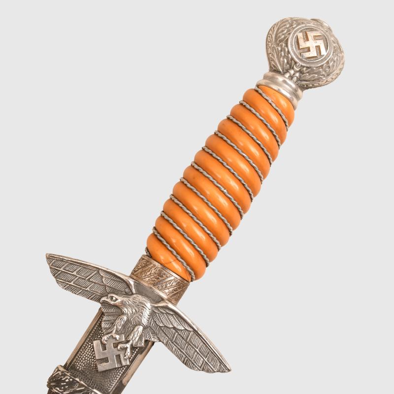 GERMAN WWII LUFTWAFFE 2ND PATTERN OFFICERS DAGGER.