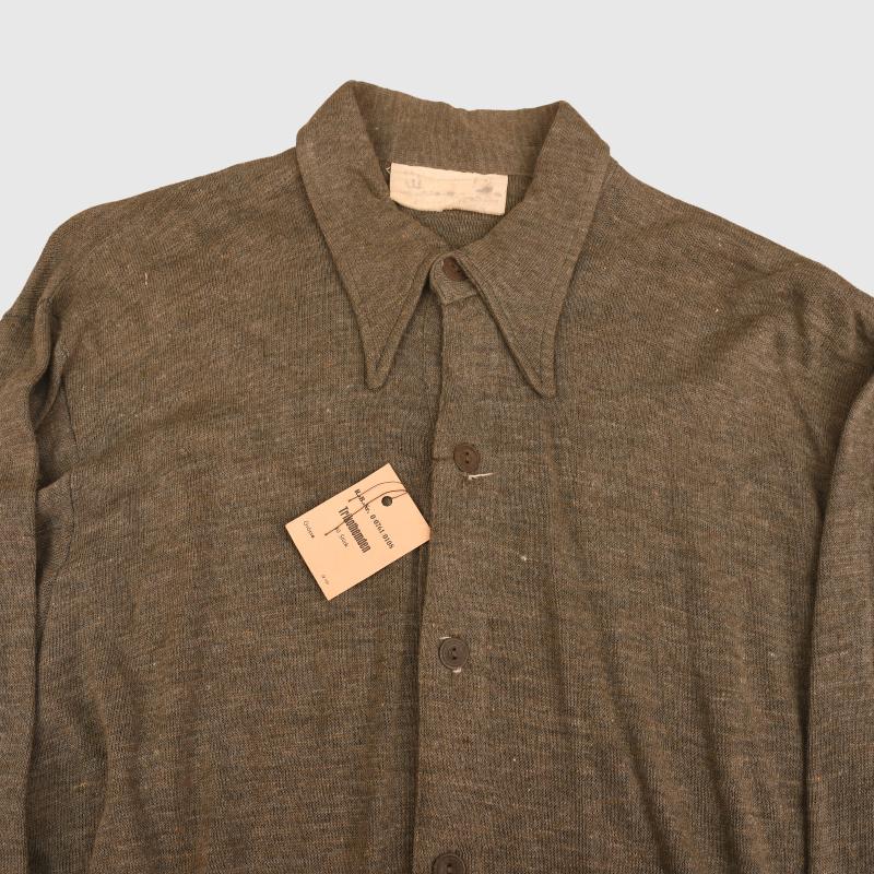 GERMAN WWII ISSUE SHIRT.