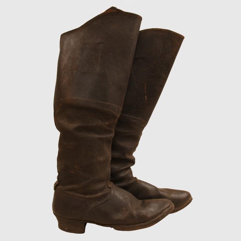 GERMAN WWI OFFICERS CAVALRY BOOTS.
