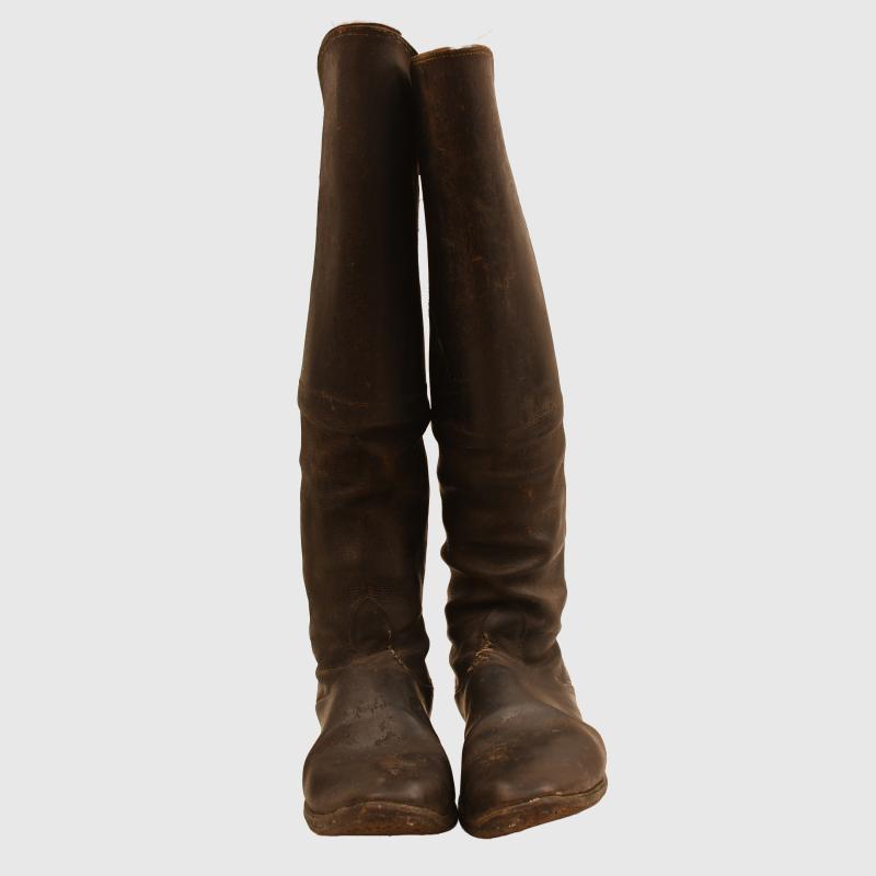 GERMAN WWI OFFICERS CAVALRY BOOTS.