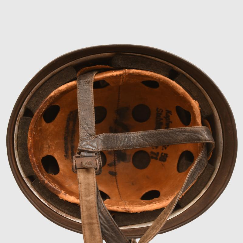 GERMAN WWII LUFTWAFFE CAMOUFLAGE PARATROOPER HELMET.