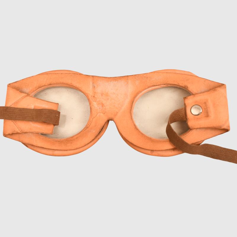 BRITISH WWI ANTI GAS GOGGLES.