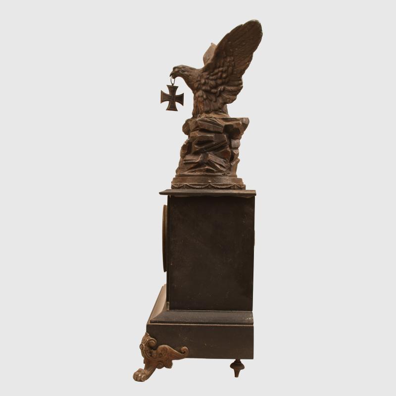 GERMAN WWI EAGLE ON A ROCK WITH IRON CROSS IN ITS BEAK CLOCK.