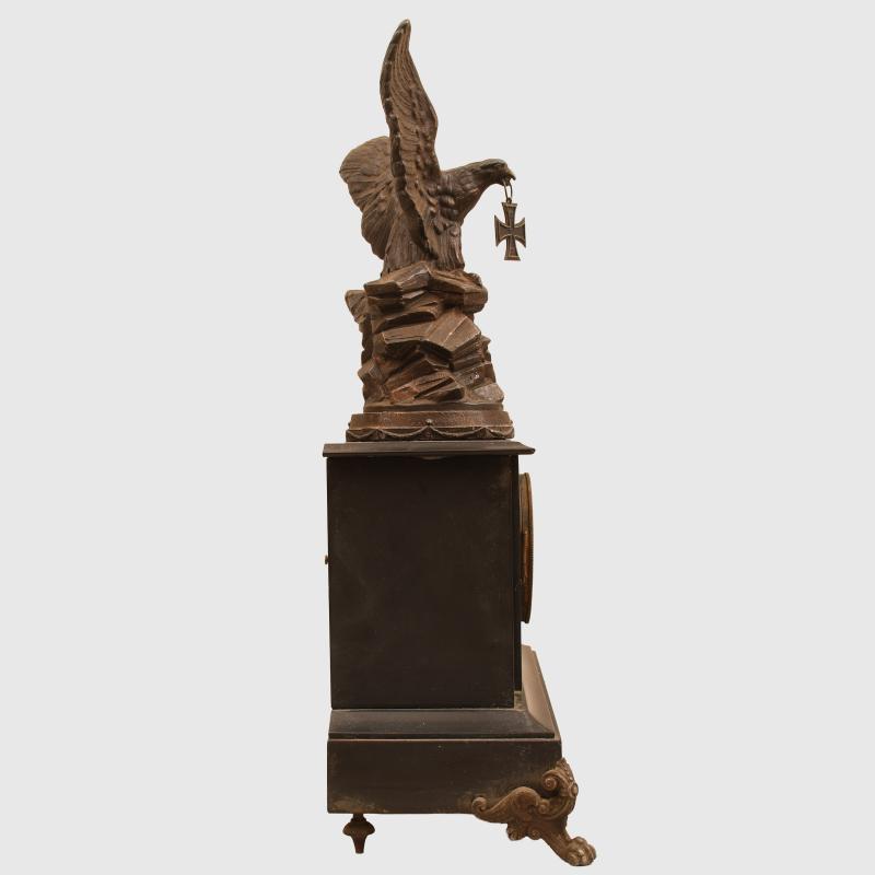 GERMAN WWI EAGLE ON A ROCK WITH IRON CROSS IN ITS BEAK CLOCK.