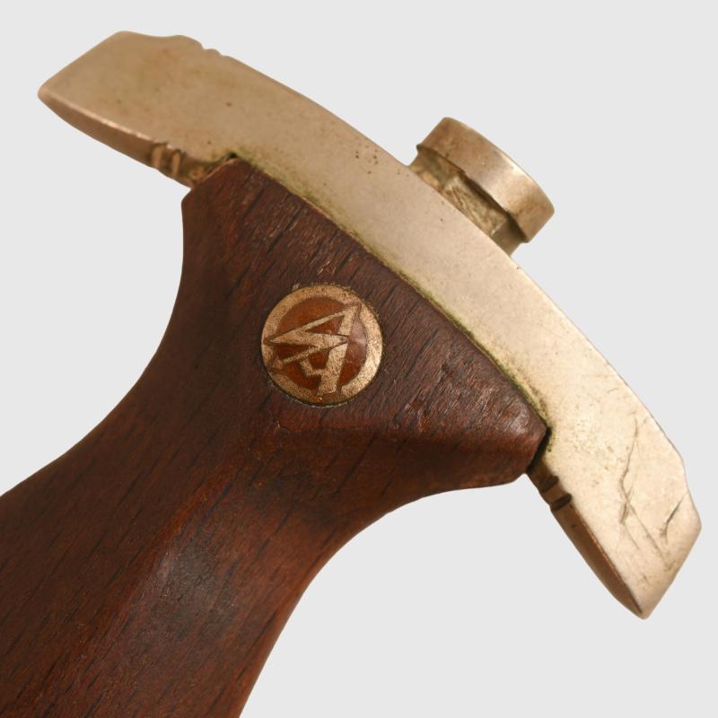 GERMAN WWII SA MAN’S DAGGER BY THE RARE MAKER KRUSIUS.