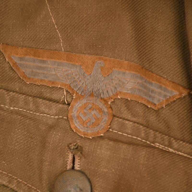 GERMAN WWII 1st PATTERN AFRIKAKORPS ENLISTED MAN’S TUNIC COMBAT WORN.