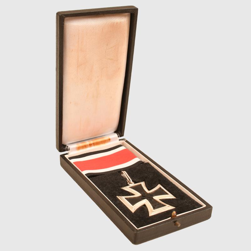 GERMAN POST WWII KNIGHTS CROSS, CASED.