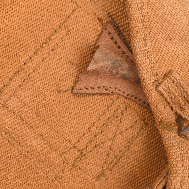 CANADIAN WWII BROWNING SEMI AUTOMATIC PISTOL HOLSTER.