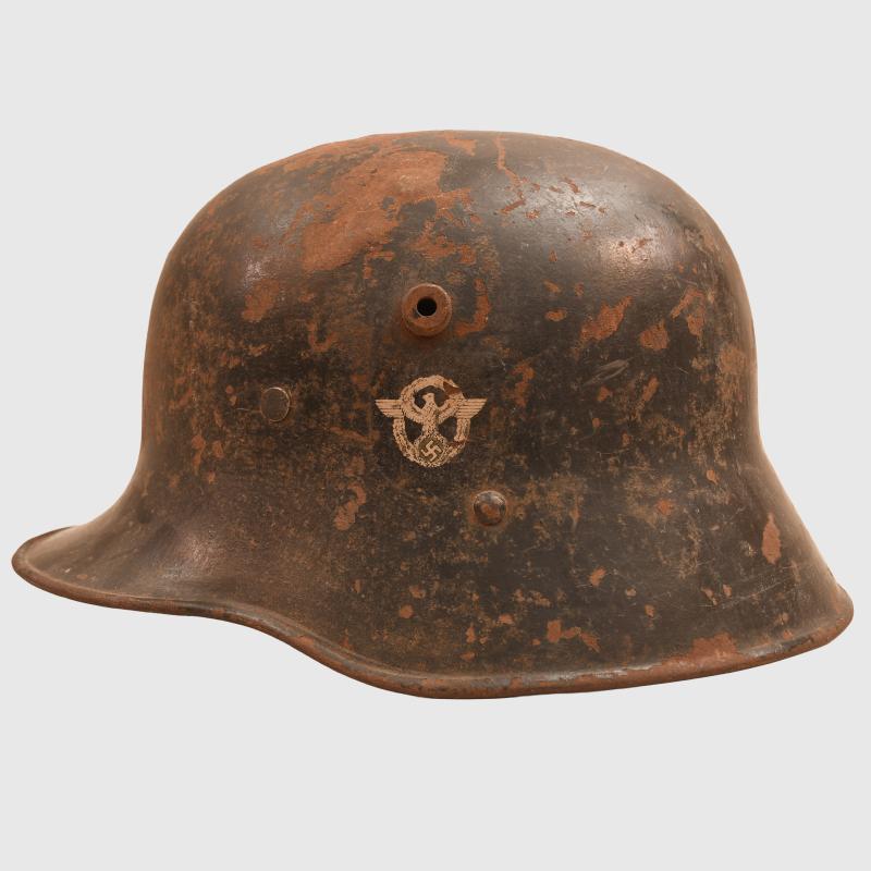 GERMAN WWII M16 DOUBLE DECAL POLICE HELMET.