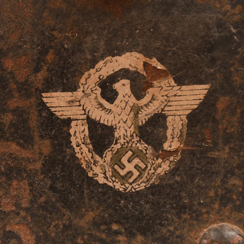GERMAN WWII M16 DOUBLE DECAL POLICE HELMET.