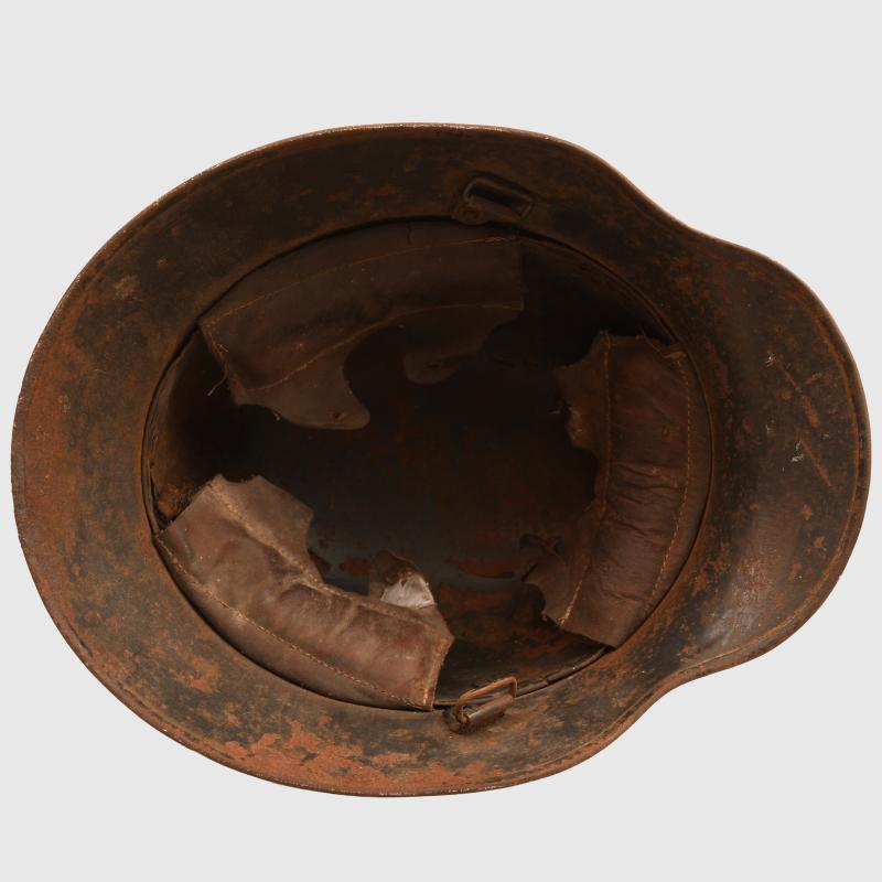GERMAN WWII M16 DOUBLE DECAL POLICE HELMET.