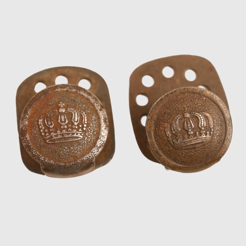 GERMAN WWI TUNIC BELT SUPPORT RAMPS WITH PRUSSIAN CROWN.