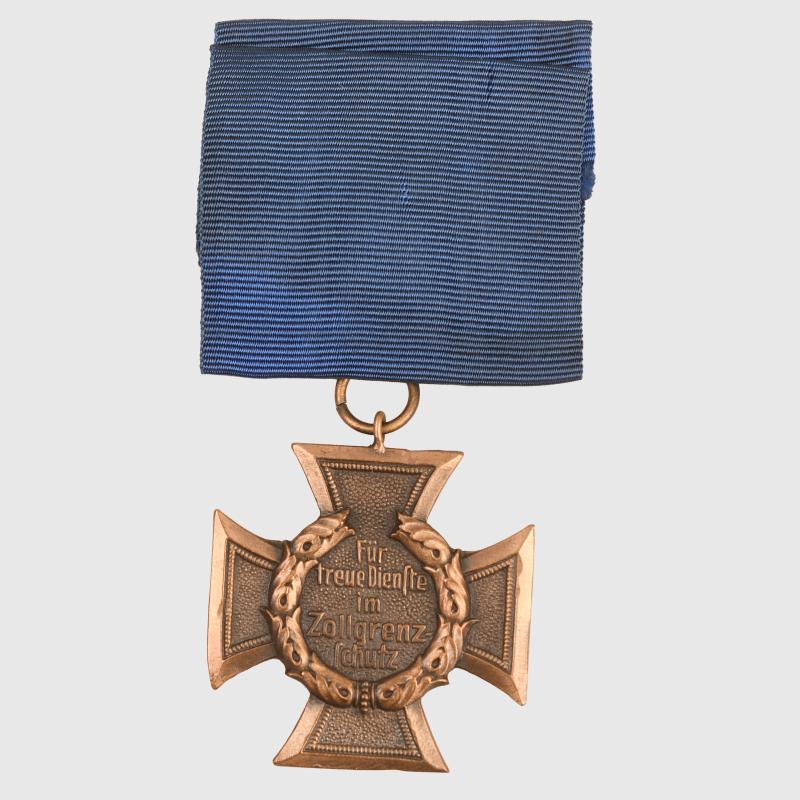 GERMAN WWII CUSTOMS SERVICE LONG SERVICE AND GOOD CONDUCT MEDAL.