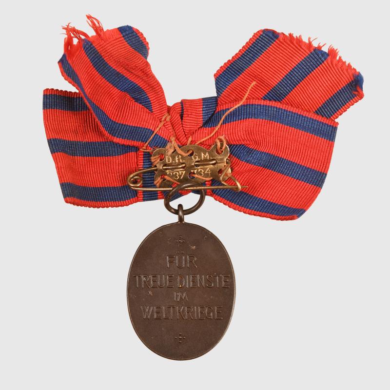 GERMAN WWI OLDENBURG FRIEDRICH AUGUST CROSS 1914 1ST CLASS.