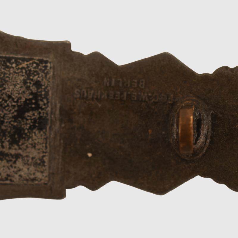 GERMAN WWII ARMED FORCES COMBAT CLASP IN BRONZE.