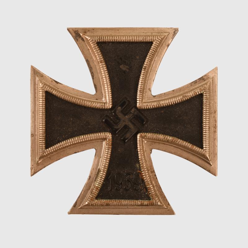 GERMAN WWII IRON CROSS 1ST CLASS, MISSING PIN.
