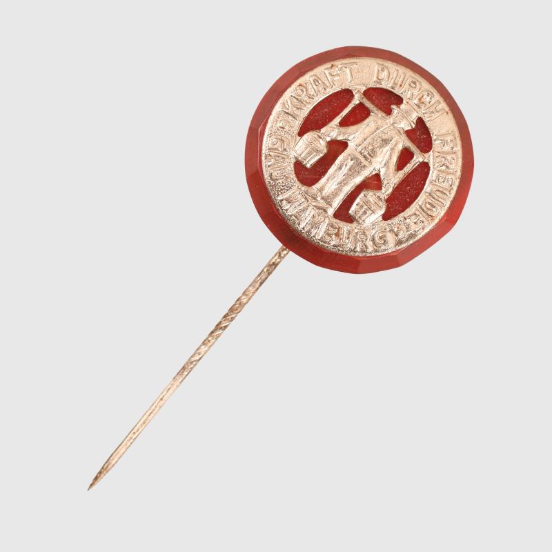 GERMAN WWII GAU HAMBURG PLASTIC AND METAL LAPEL PIN.