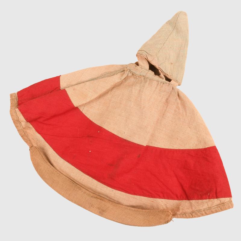 GERMAN WWI INFANTRY OFFICERS HELMET COVER WITH RED BAND.