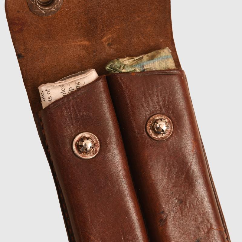 BRITISH OR AMERICAN WWI HOLSTER & MAGAZINE POUCH.