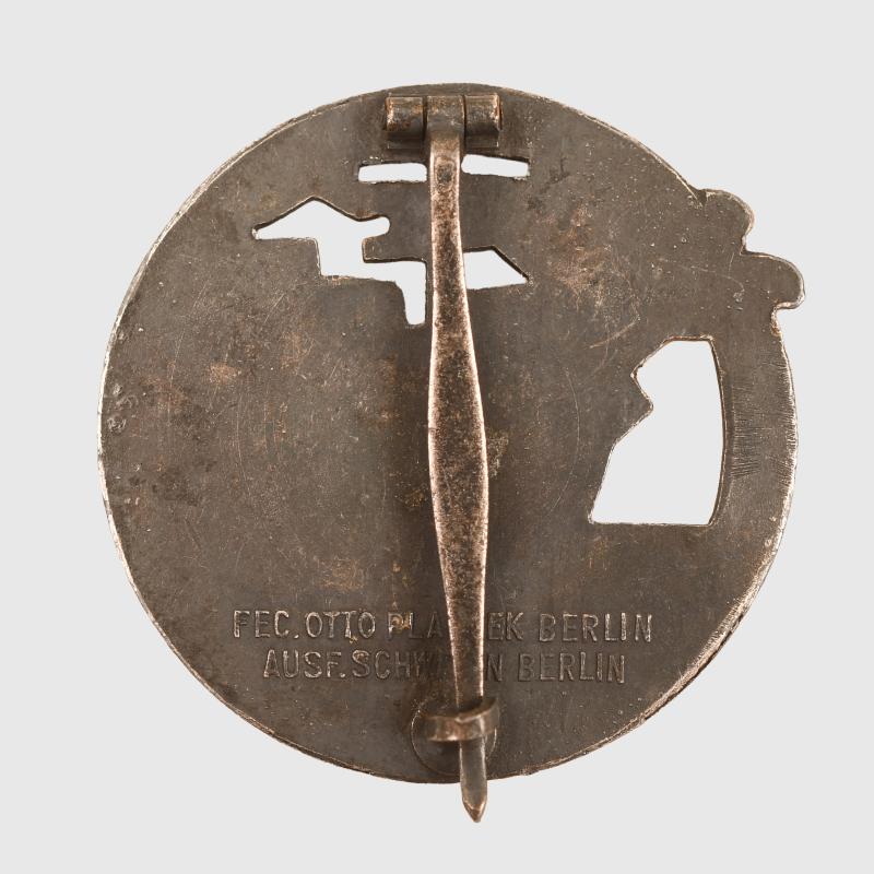 GERMAN WWII KRIEGSMARINE BLOCKADE BREAKER BADGE
