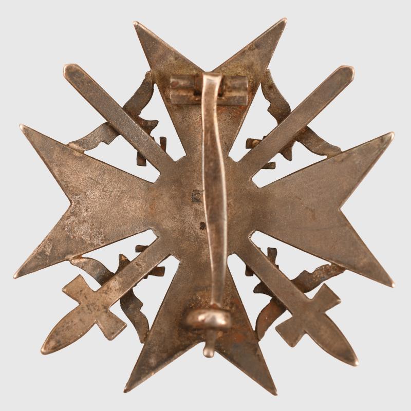 GERMAN WWII SPANISH CROSS IN SILVER WITH SWORDS.