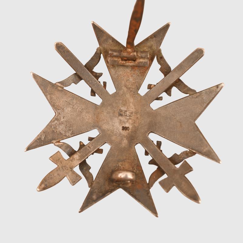 GERMAN WWII SPANISH CROSS IN SILVER WITH SWORDS.