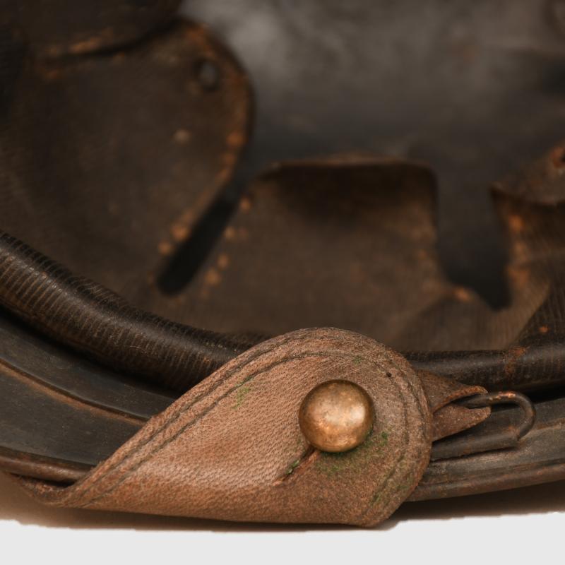 FRENCH WWI ACIER TROMPE CHASSEUR OFFICERS HELMET.