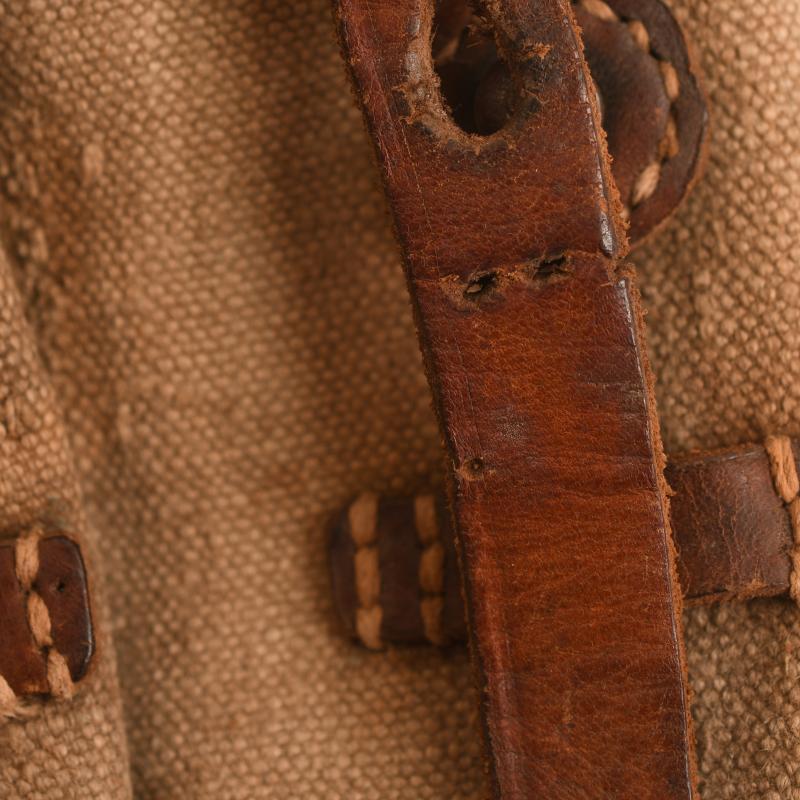 GERMAN WWII MP44 MAGAZINE POUCH.