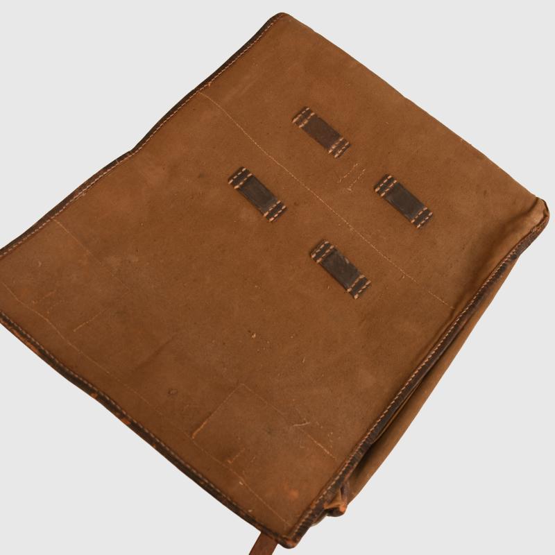 GERMAN WWII SOLDIER’S CANVAS BACK PACK.
