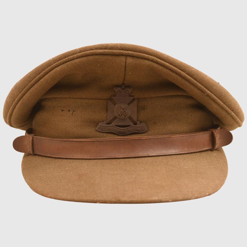 BRITISH WWII WILTSHIRE REGIMENT OFFICERS VISOR CAP.