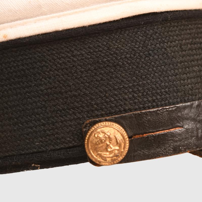 GERMAN WWII KRIEGSMARINE WHITE TOP SUBMARINERS NCO VISOR CAP.
