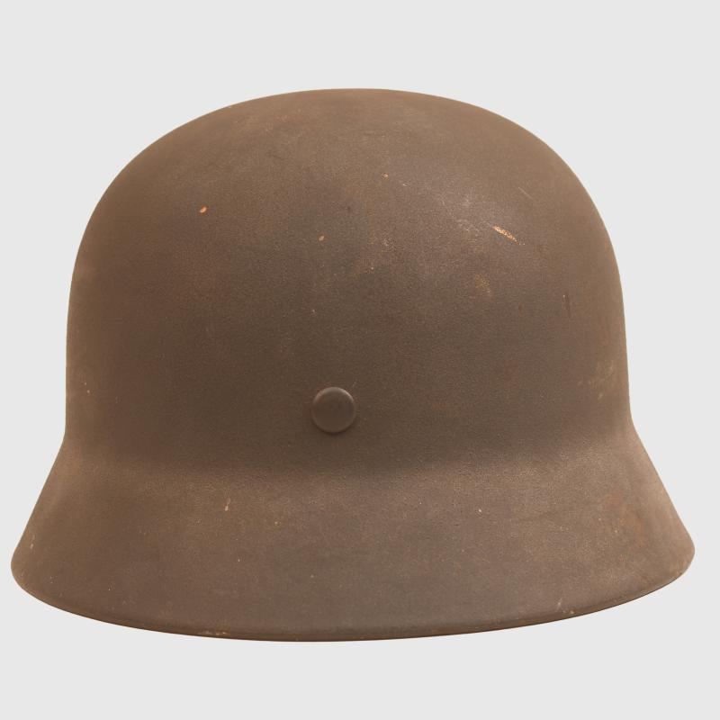 GERMAN WWII LUFTWAFFE M.40 SINGLE DECAL COMBAT HELMET.