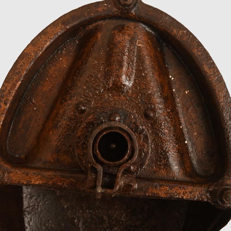 GERMAN WWII NOTEK FRONT BLACKOUT LIGHT.