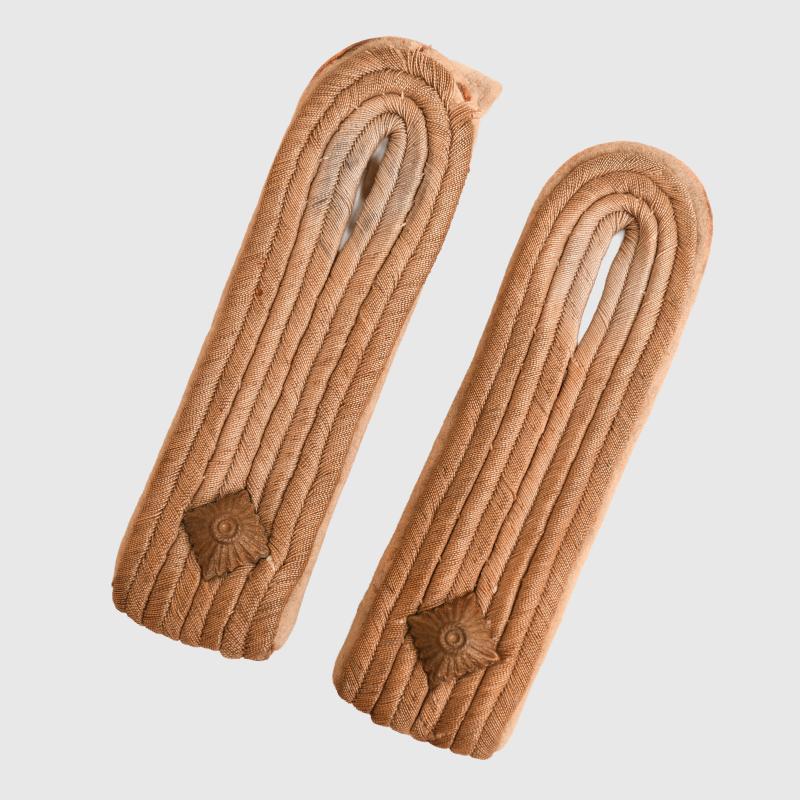 GERMAN WWII ARMY INFANTRY OBERLEUTNANT SHOULDER BOARDS.