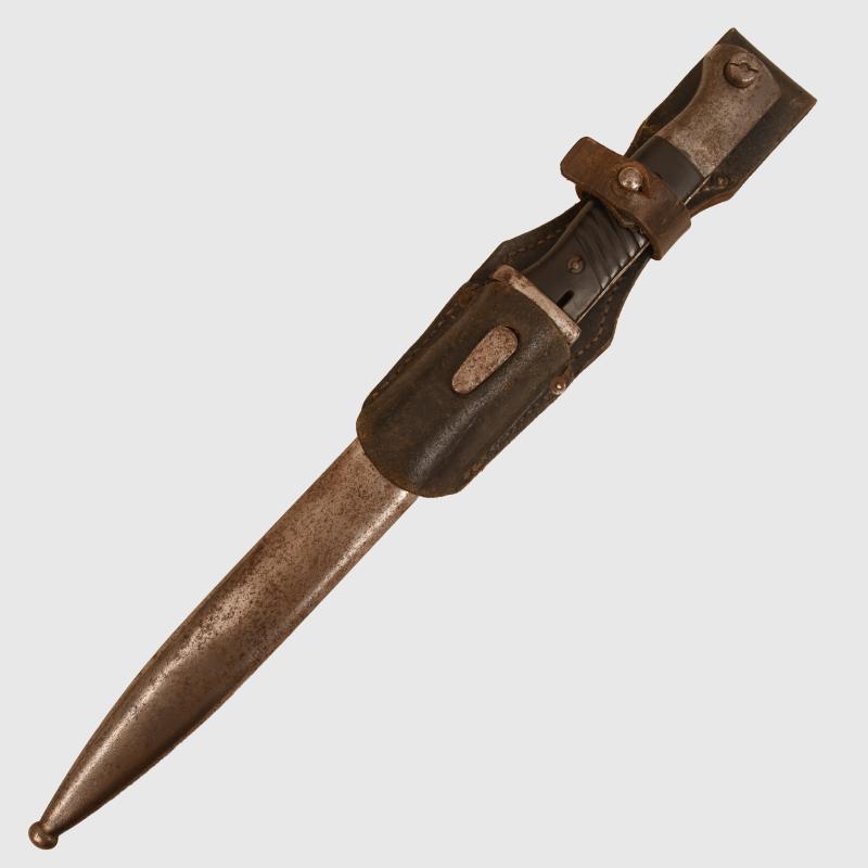 GERMAN WWII K98 MATCHED NUMBER BAYONET & FROG.